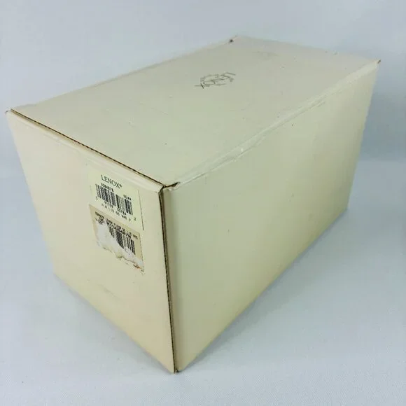 Lenox Fleur de Lis Collection Embossed Pierced Flower Vase Ivory Gold USA 7.5" - Picture 13 of 16